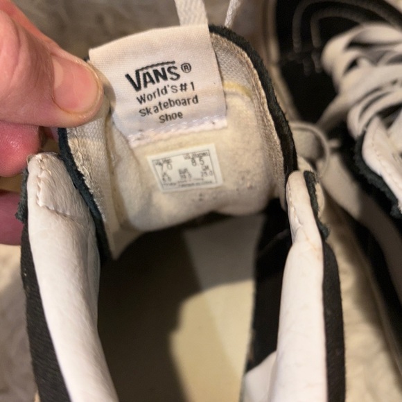 High Top Vans black men 7 women 8.5 lace up off the wall - Picture 5 of 6